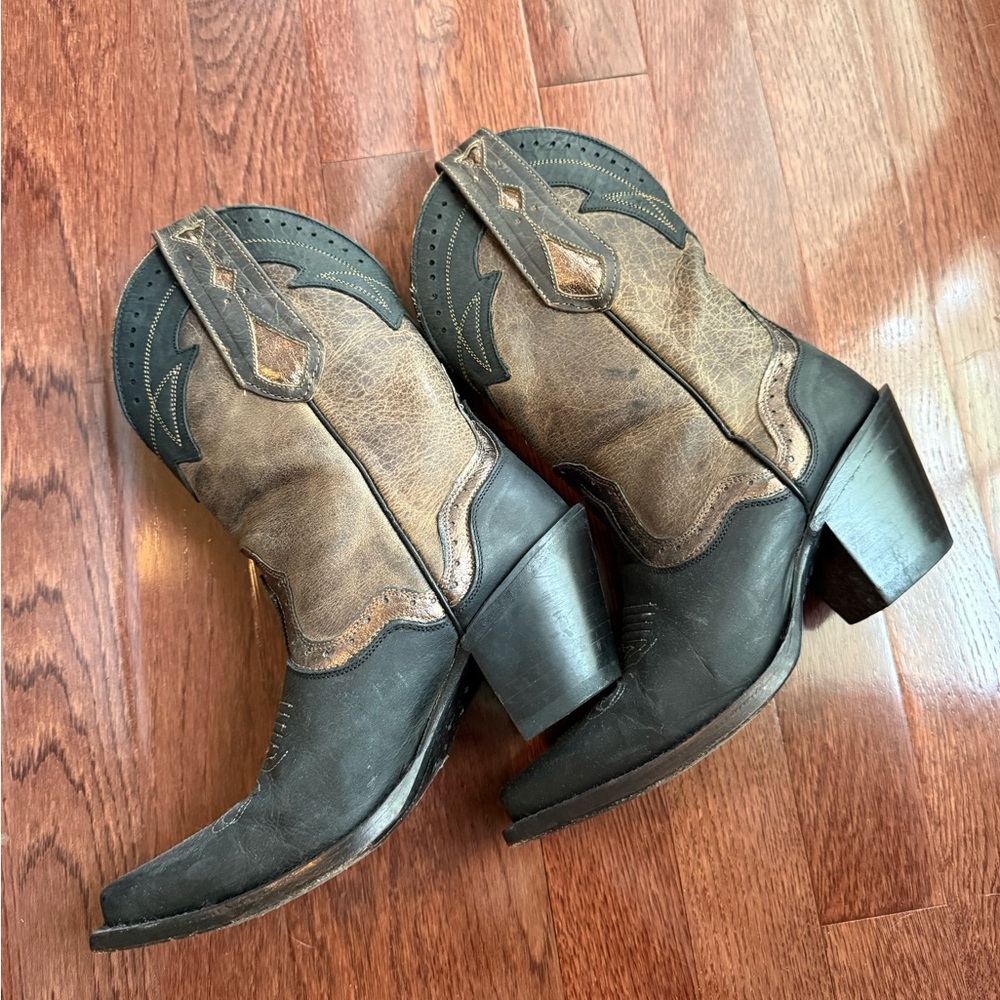 Sterling River Boots Size 5